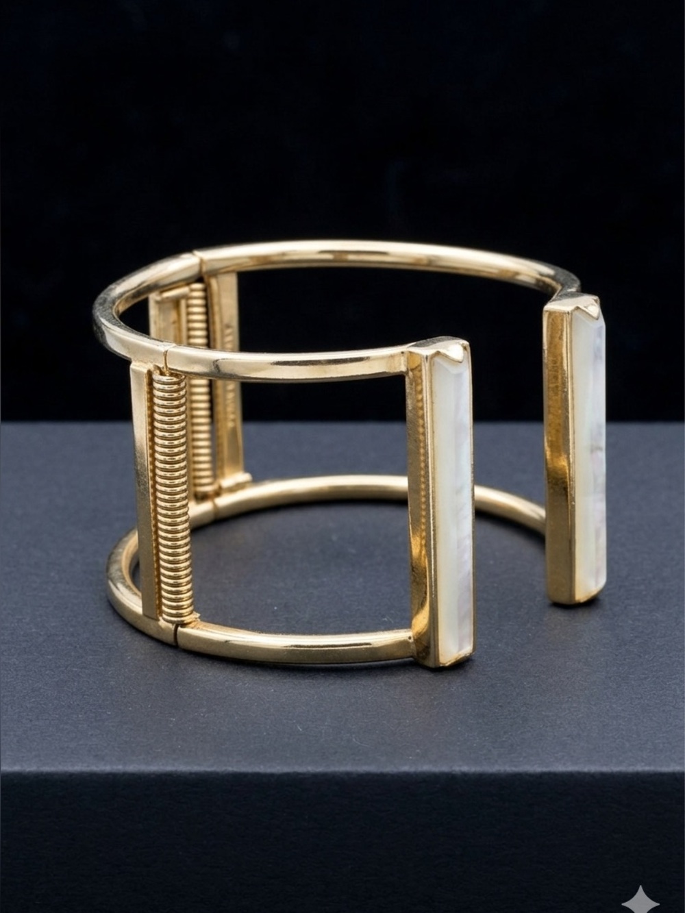 Kendra Scott Gavin Gold and Other of PearlCuff Bracelet 2556 - Picture 2 of 8
